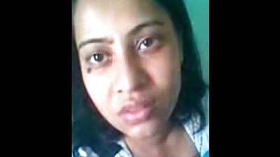 Vehivavy mainty hoditra iray hafa mihinana hena be loatra