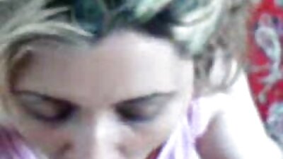 Ny tovovavy emo kinky mena dia mitaky cunnilingus amin'ny sipany
